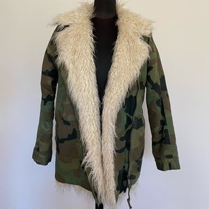 Camouflage/Fur Lining Topshop Jacket